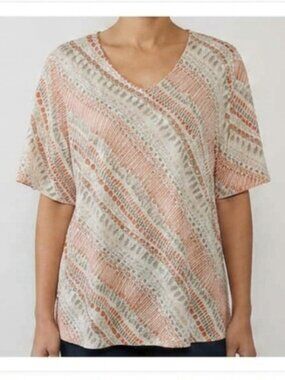 Chico's Size 3/XL Coral Geometric Print V-Neck Short Sleeve Textured Knit Top